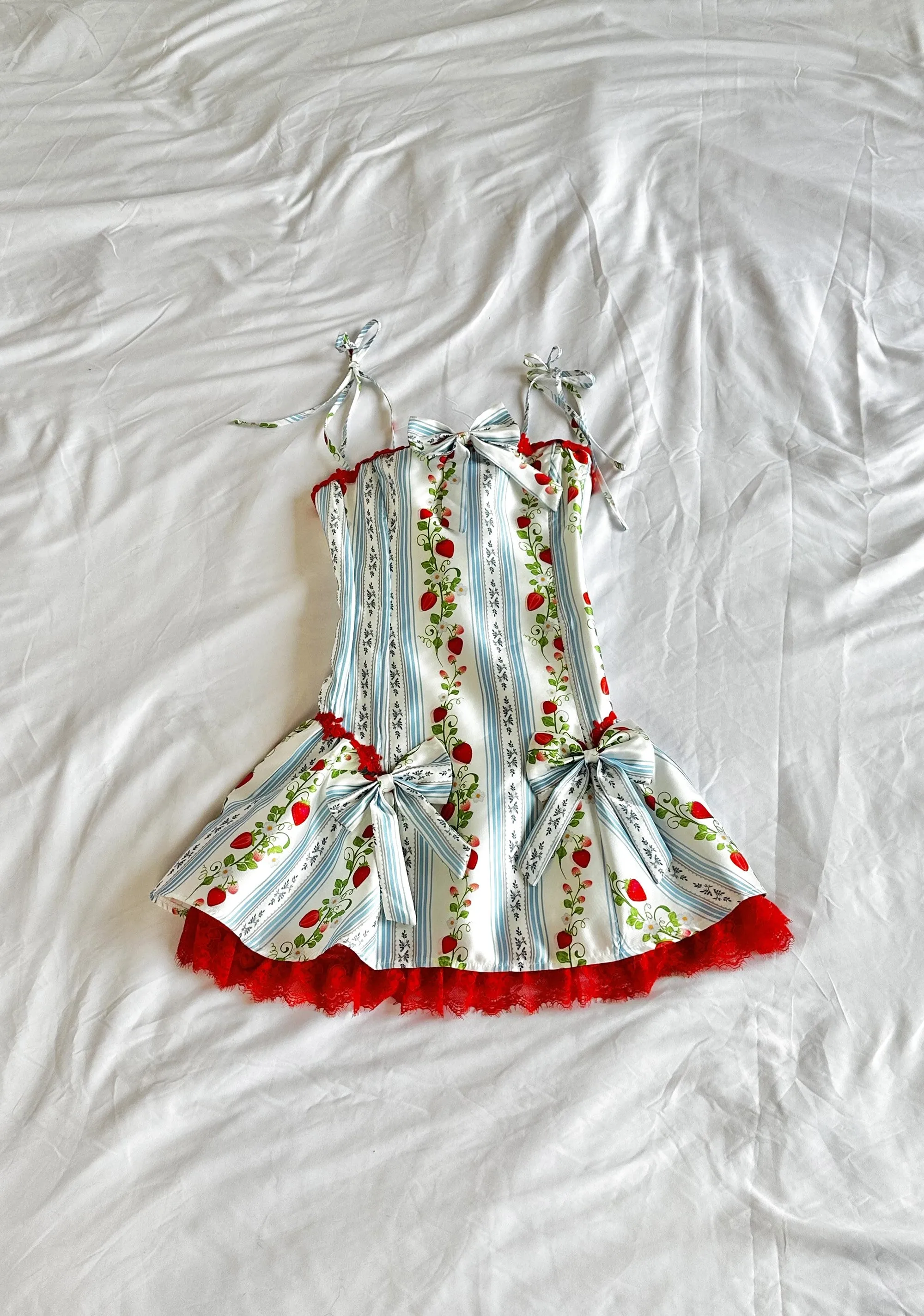 Scandal Sheet Taffeta Dress - Strawberry-