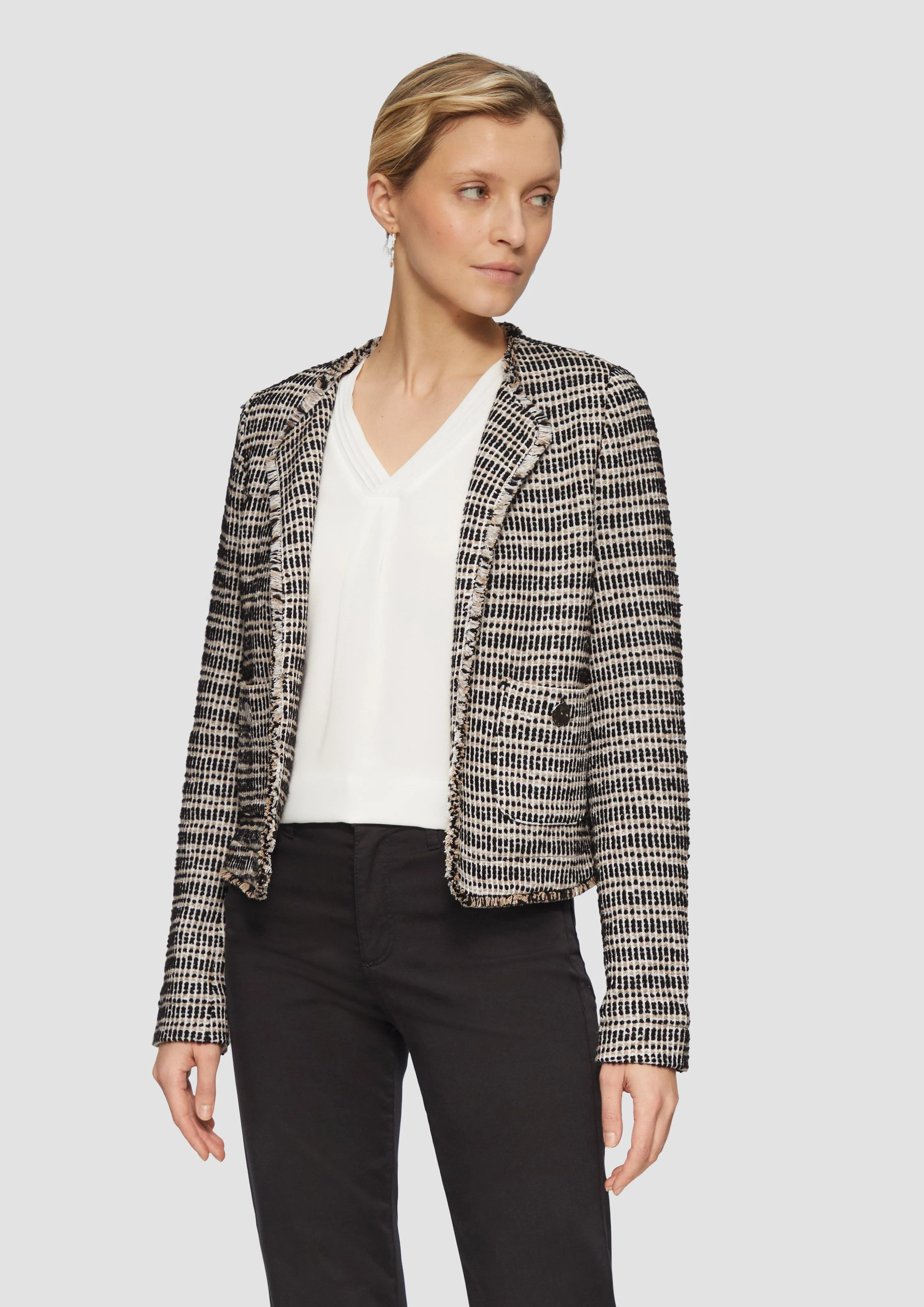 Short jacket in a bouclé look with a frayed edge