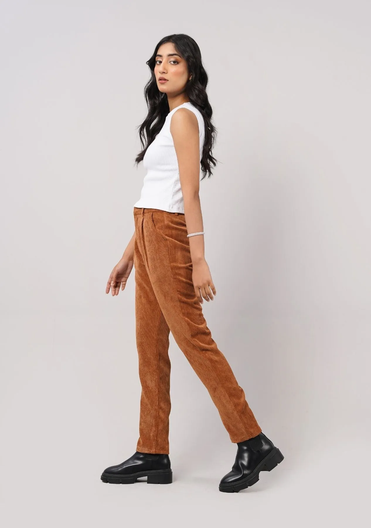 Sleeveless Rib Knit Vest - White