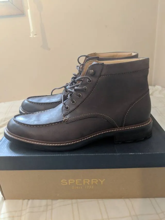 Sperry Gold Annapolis boot