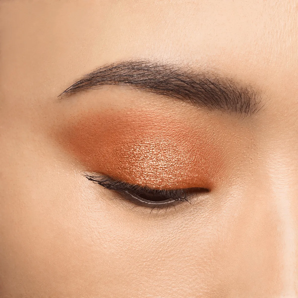 Tape à l'Oeil Liquid eyeshadow - Topaze