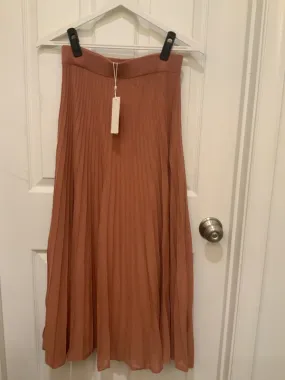 Textured skirt