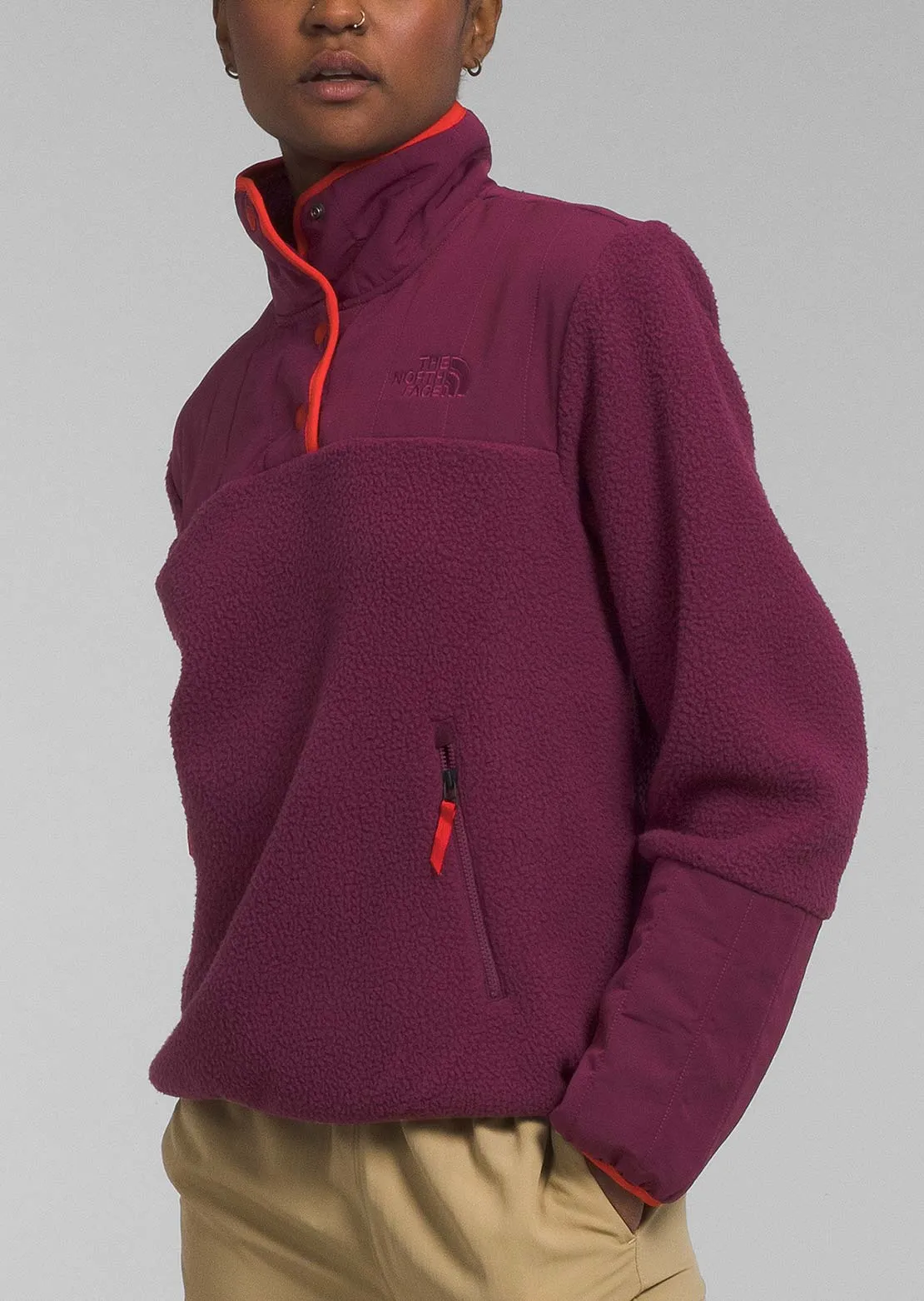 The North Face Women's Cragmont Fleece 1/4 Snap Pullover