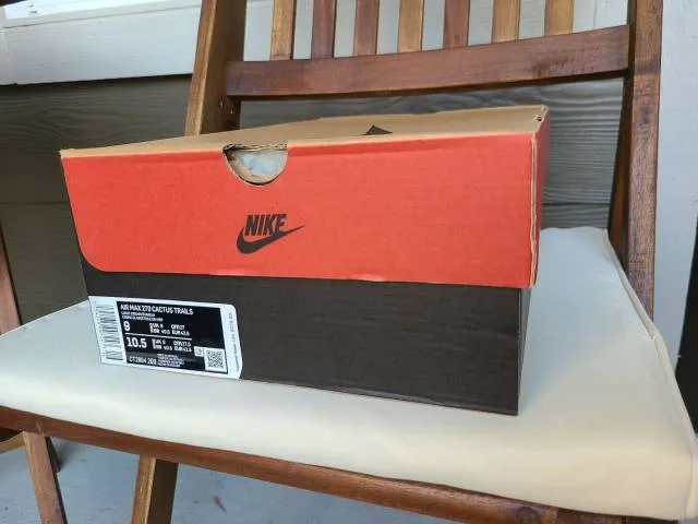 Travis scott x nike air max 270 react 
