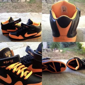 Unique 1 of 1 Nike SB Dunk High "Halloween" size 12