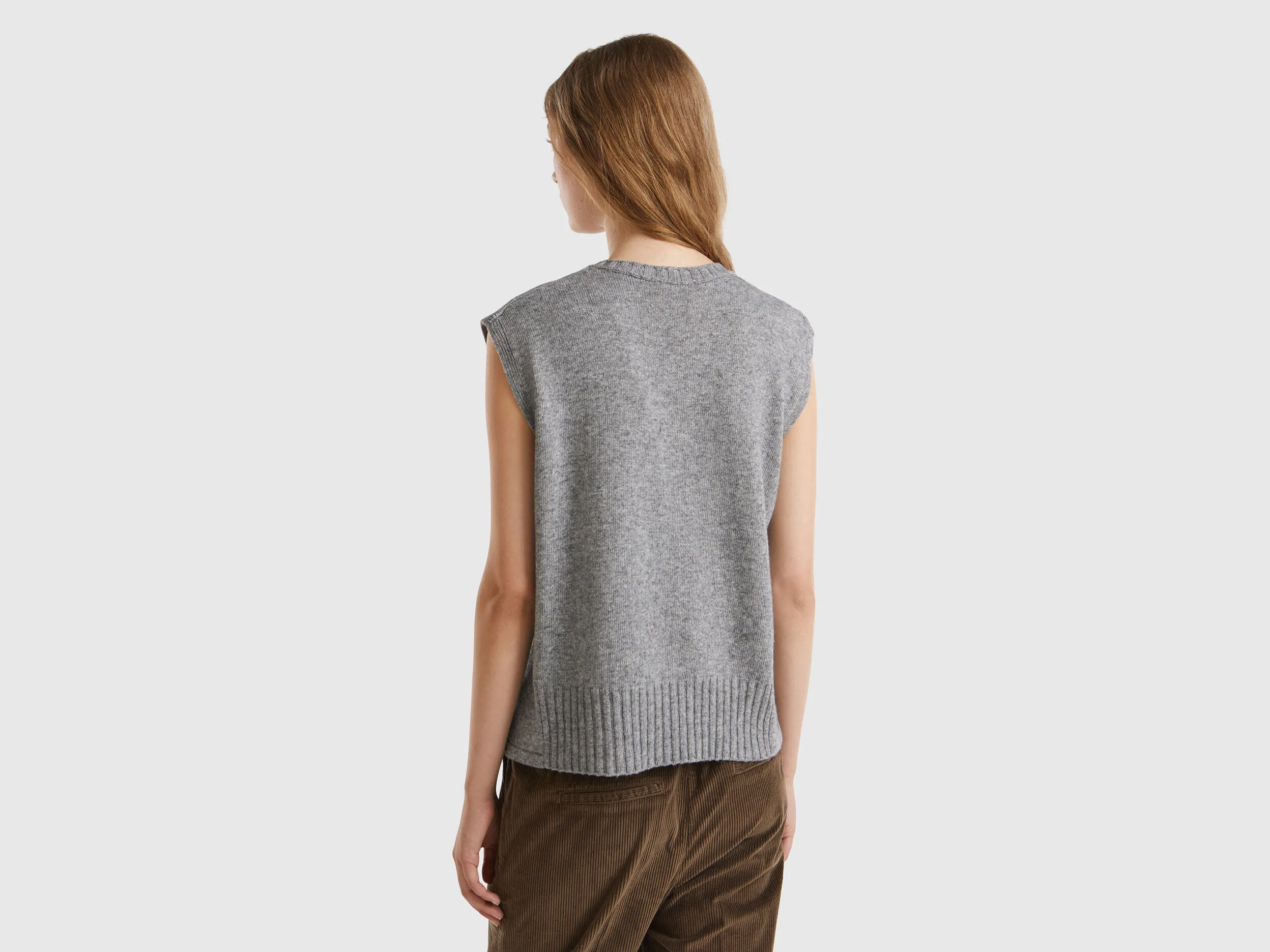 Vest in wool and viscose blend - Gray | Benetton