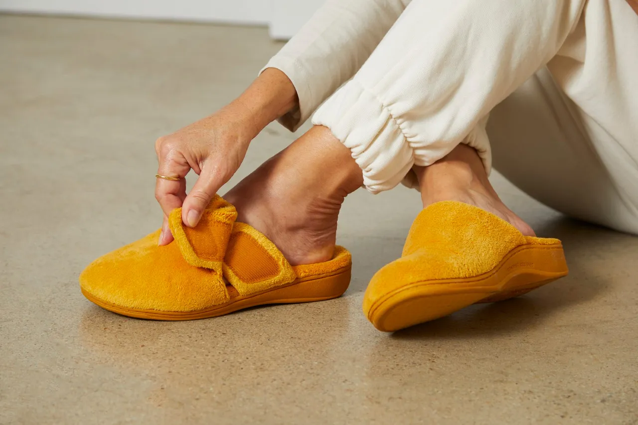 Vionic Gemma - Orthaheel Orthotic Slipper