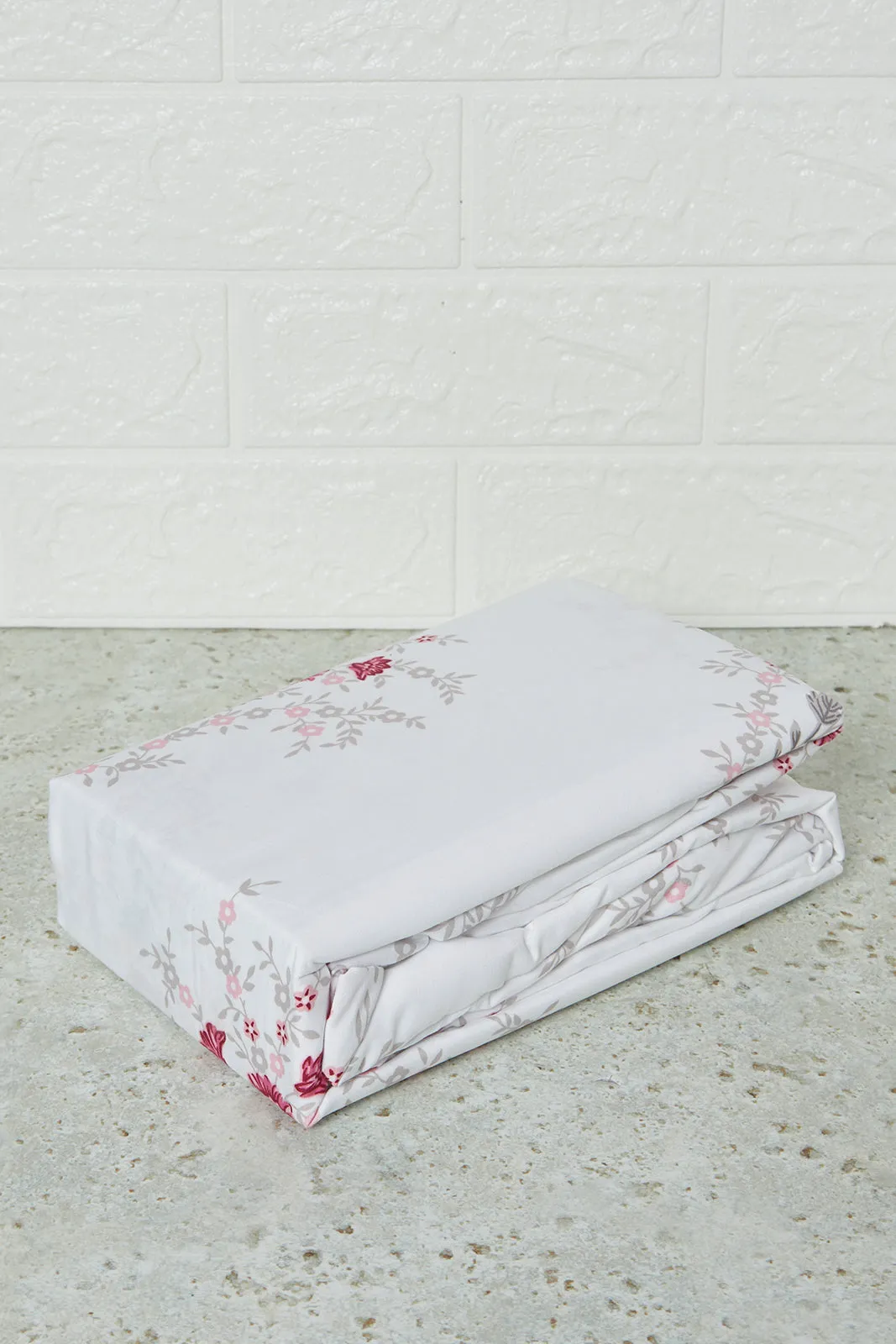 White Floral Printed Fitted Sheet (Single Size)