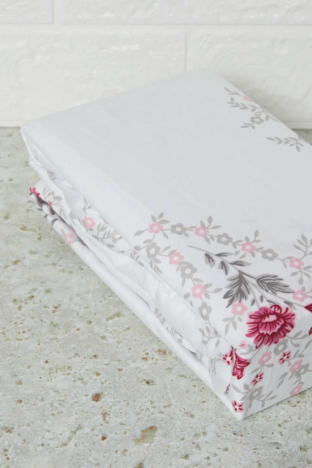 White Floral Printed Fitted Sheet (Single Size)