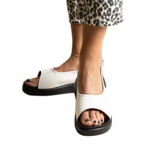 White sandals with a thick sole from Hamond