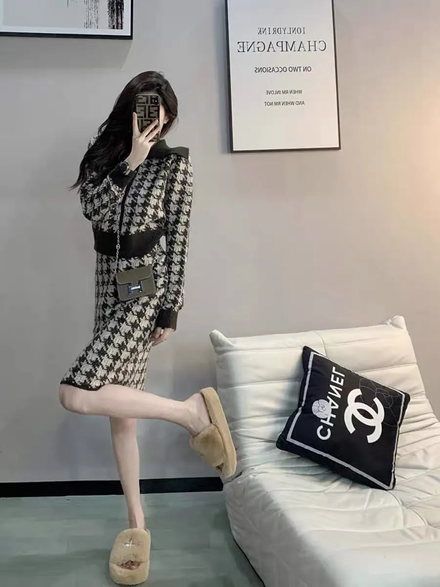 Xiaoxiangfeng fashion suit for women 2023, ladylike temperament, light luxury houndstooth bag hip skirt, knitted cardigan two-pi
