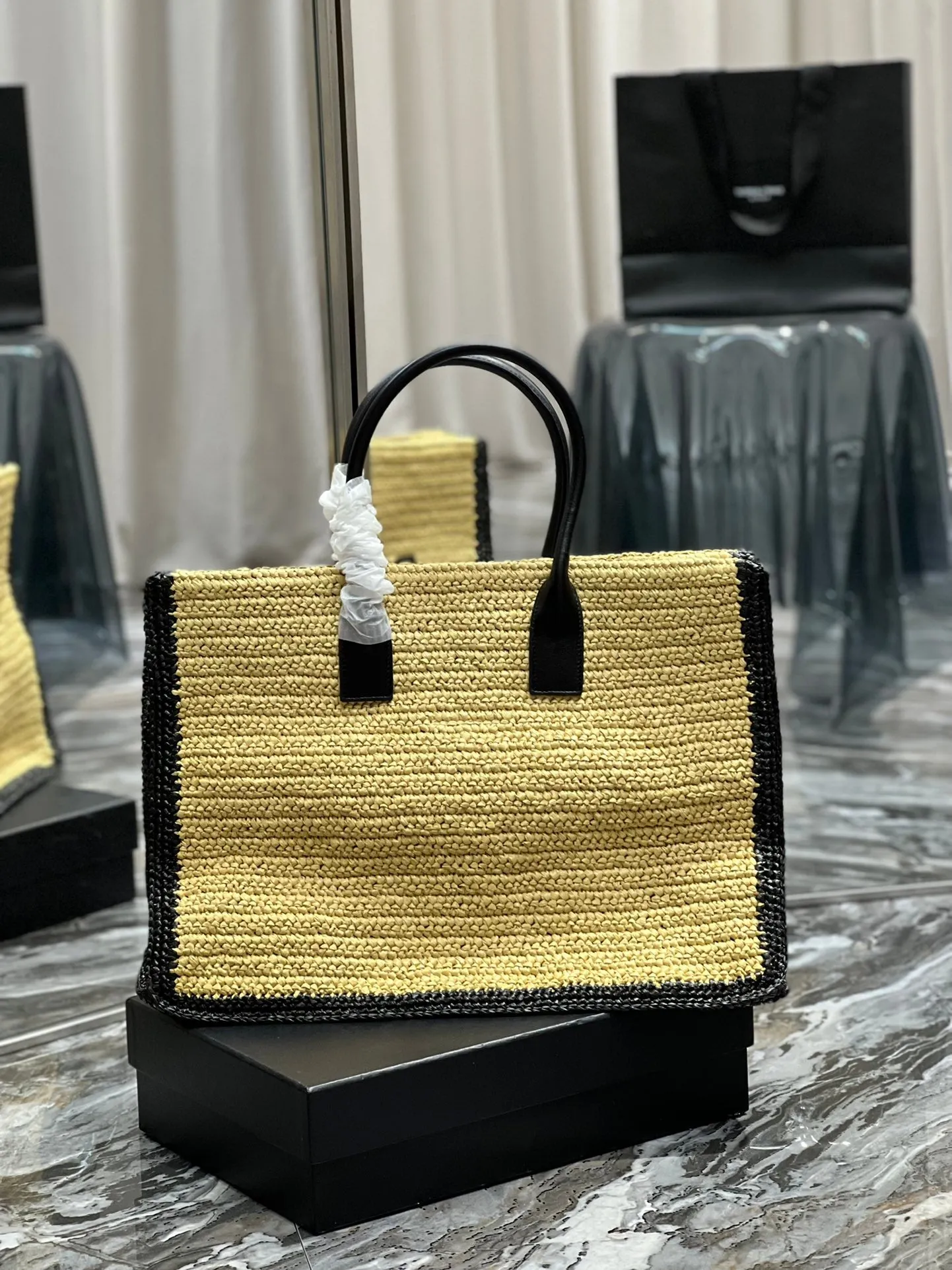 Yves Saint Laurent Rive Gauche Tote Bag In Raffia